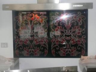 GEAR GLASS SPLASHBACK